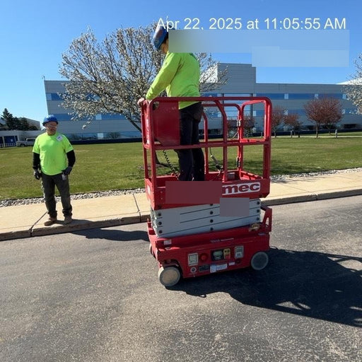 2019 MEC 1330SE MEC 1330SE w/ES Track Hardware, Full Extended 2 Year Warranty