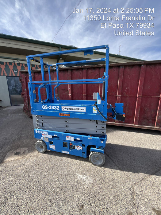2022 GENIE GS-1932