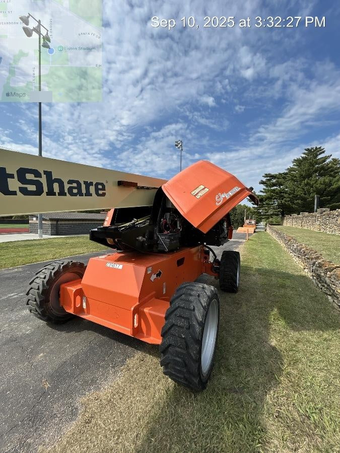 2022 JLG 660SJ