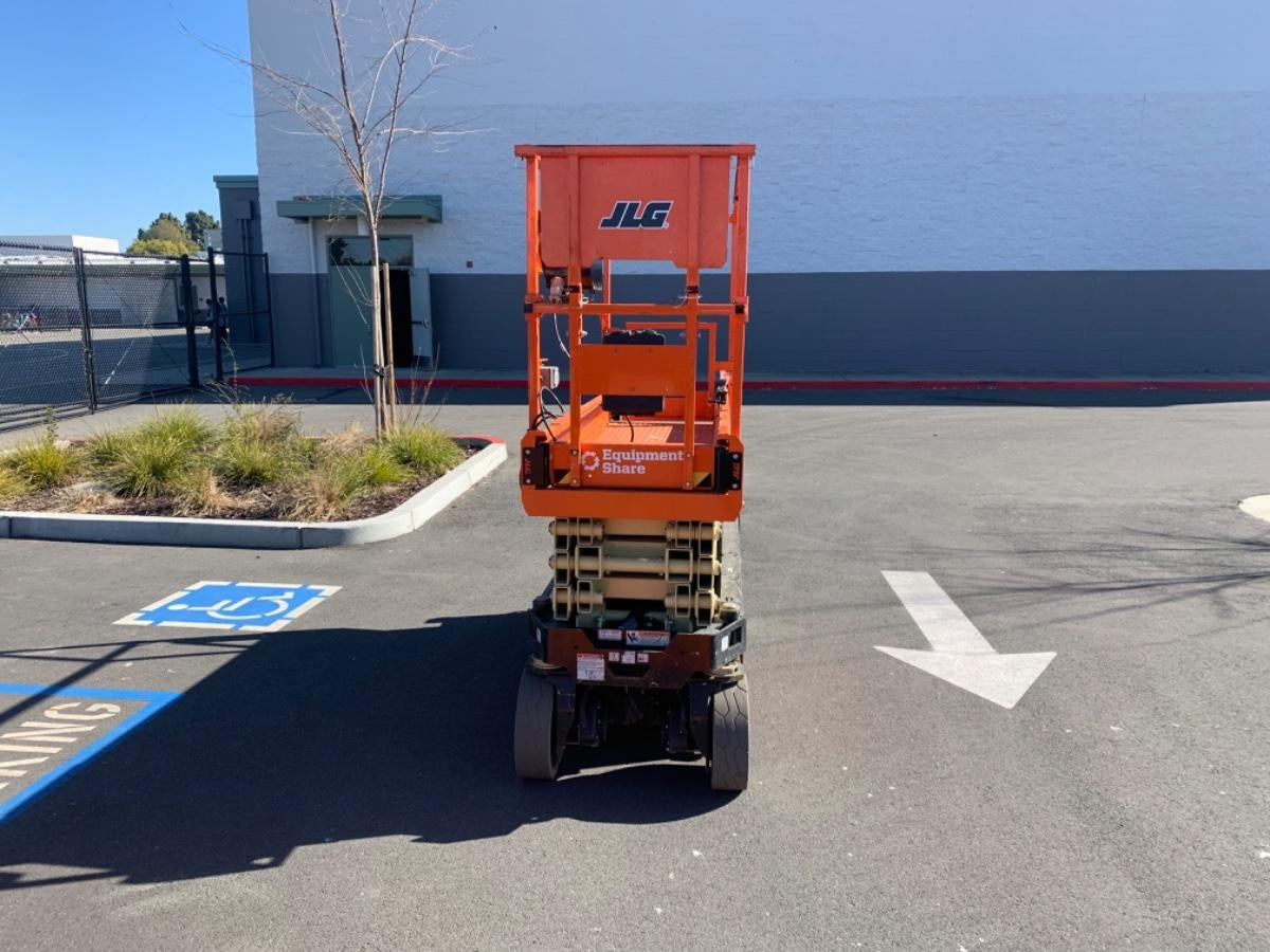 2022 JLG ES2632