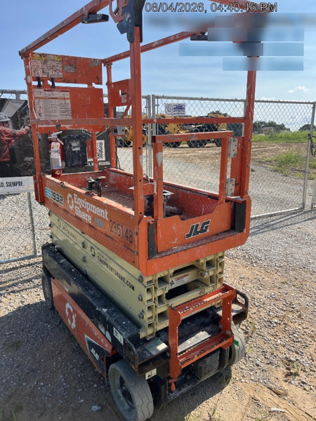 2025 JLG ES1932