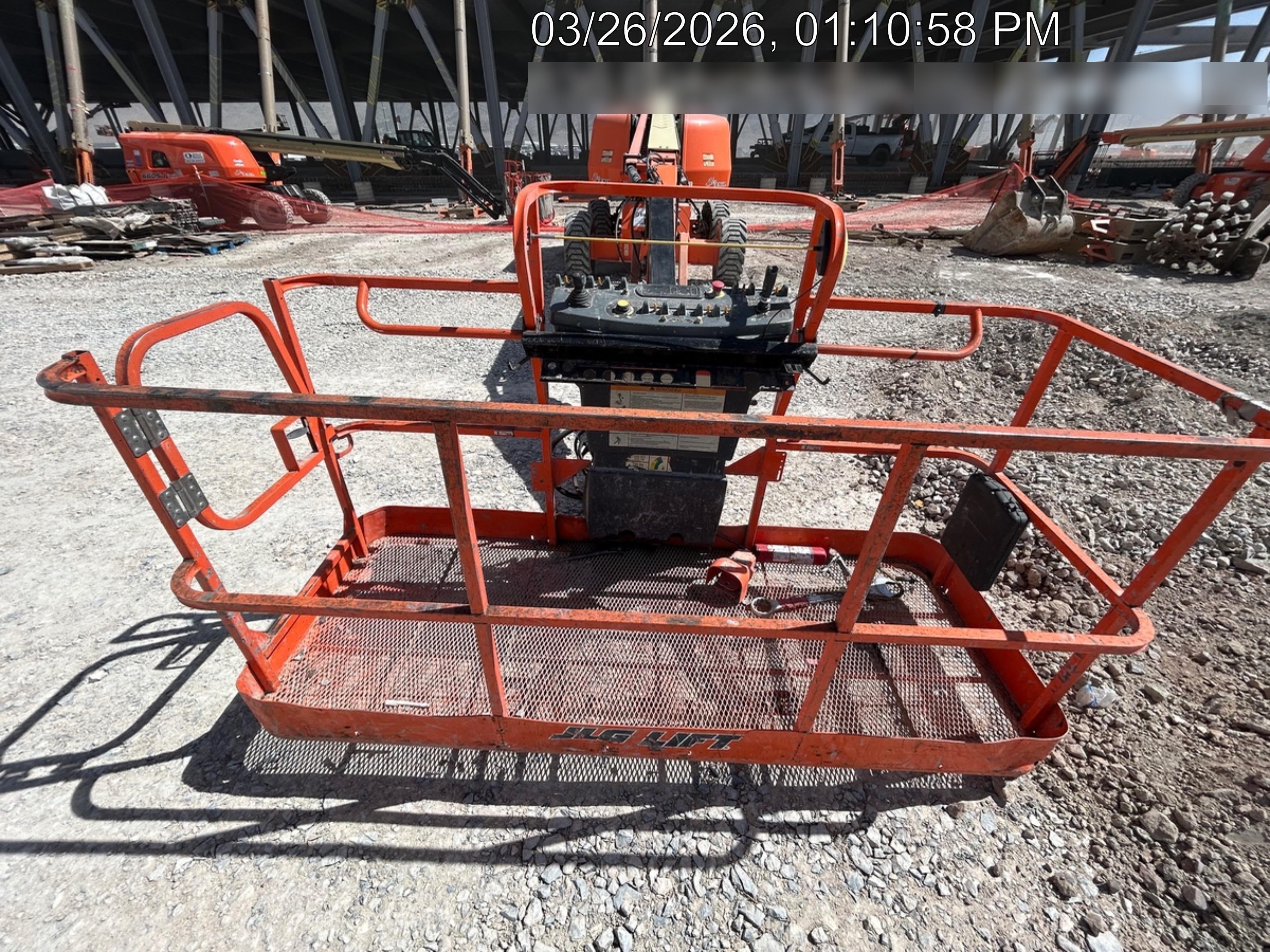 2020 JLG 660SJ