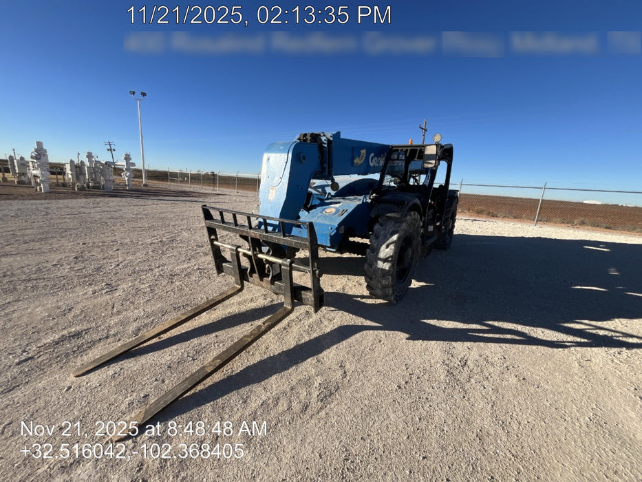 2018 Genie GTH-844 Genie GTH-844 w/Open ROPS, Solid Tires, beacon/work lights, 60" carriage/forks