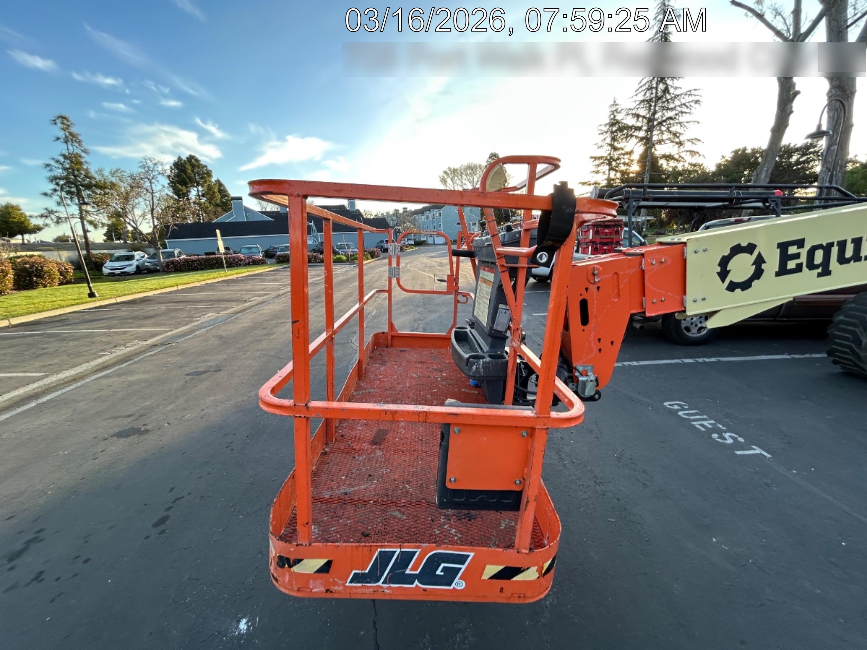 2022 JLG 600S