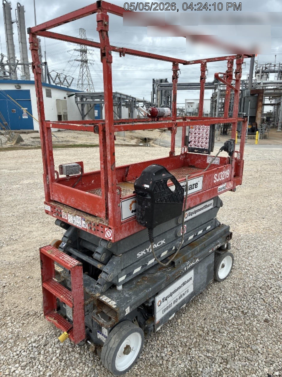 2021 SKYJACK SJ3219