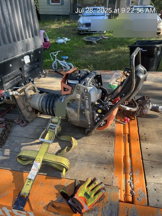 2024 HUSQVARNA LT6005