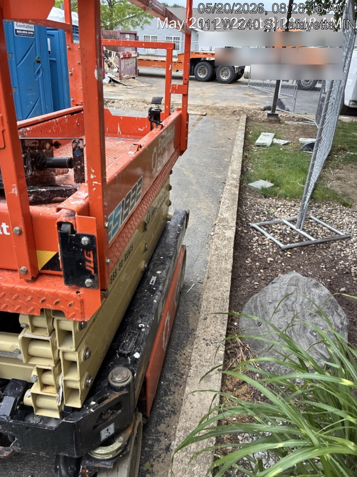 2023 JLG ES1932
