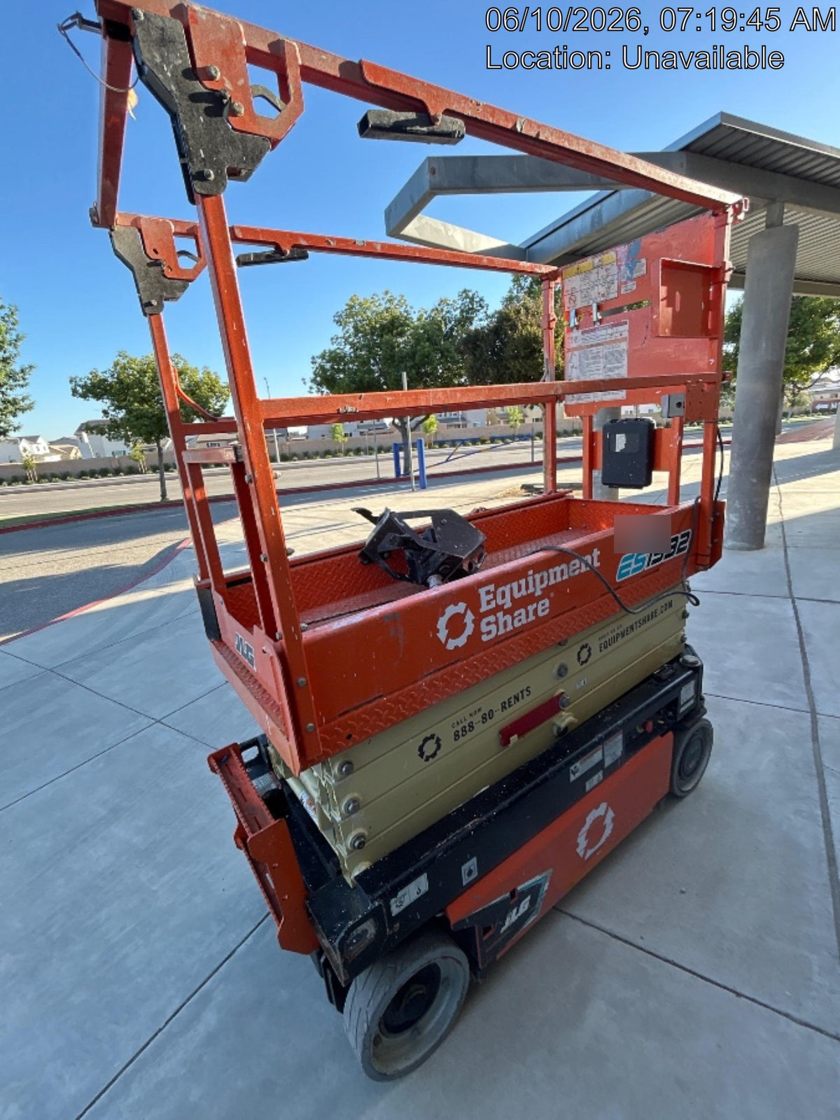 2022 JLG ES1932