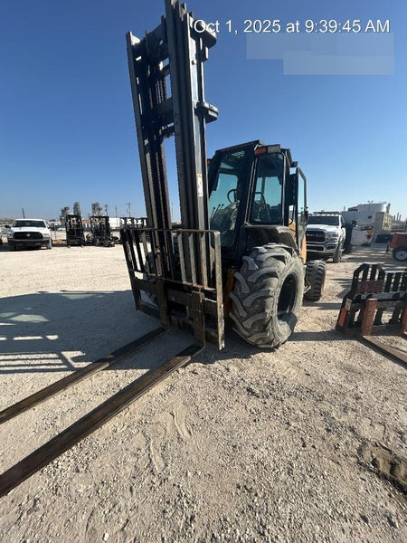 2021 CASE 588H