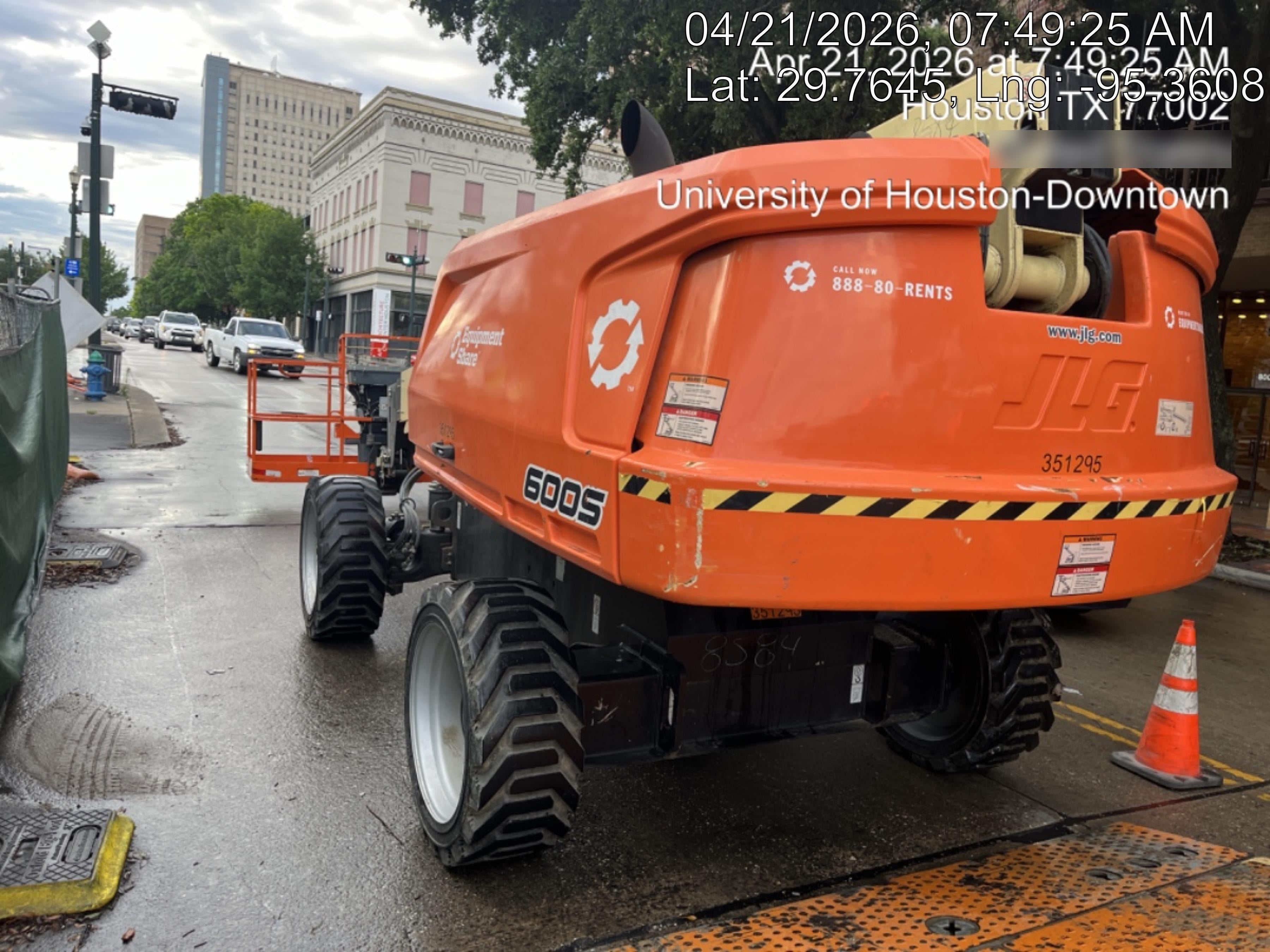 2023 JLG 600S
