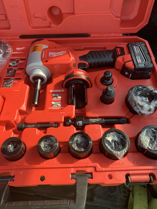 2021 MILWAUKEE 2676-22