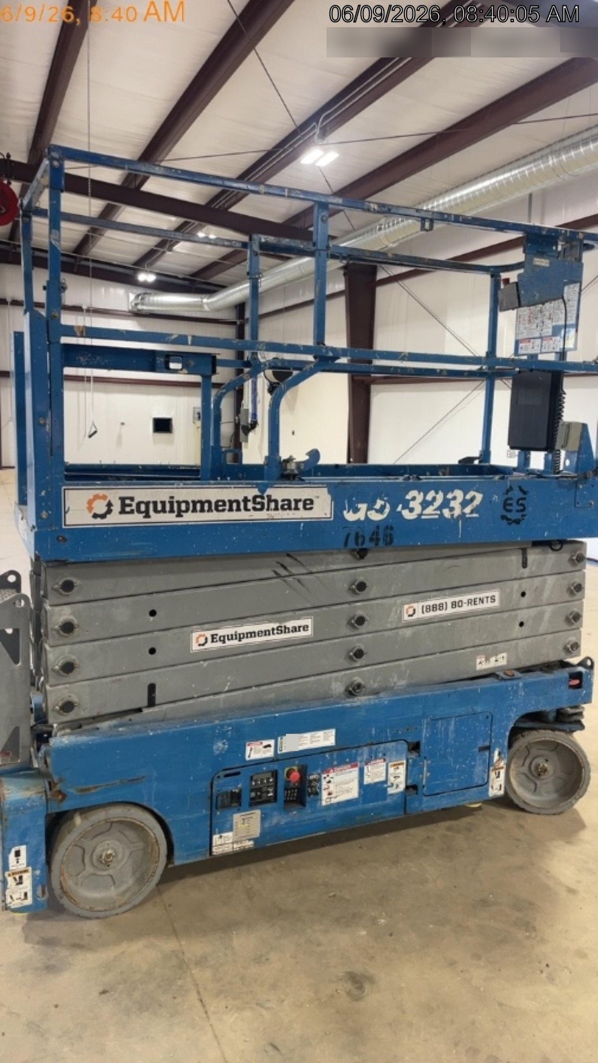 2017 Genie GS-3232 Genie GS3232 Lift w/Folding Rails and Swing Gate