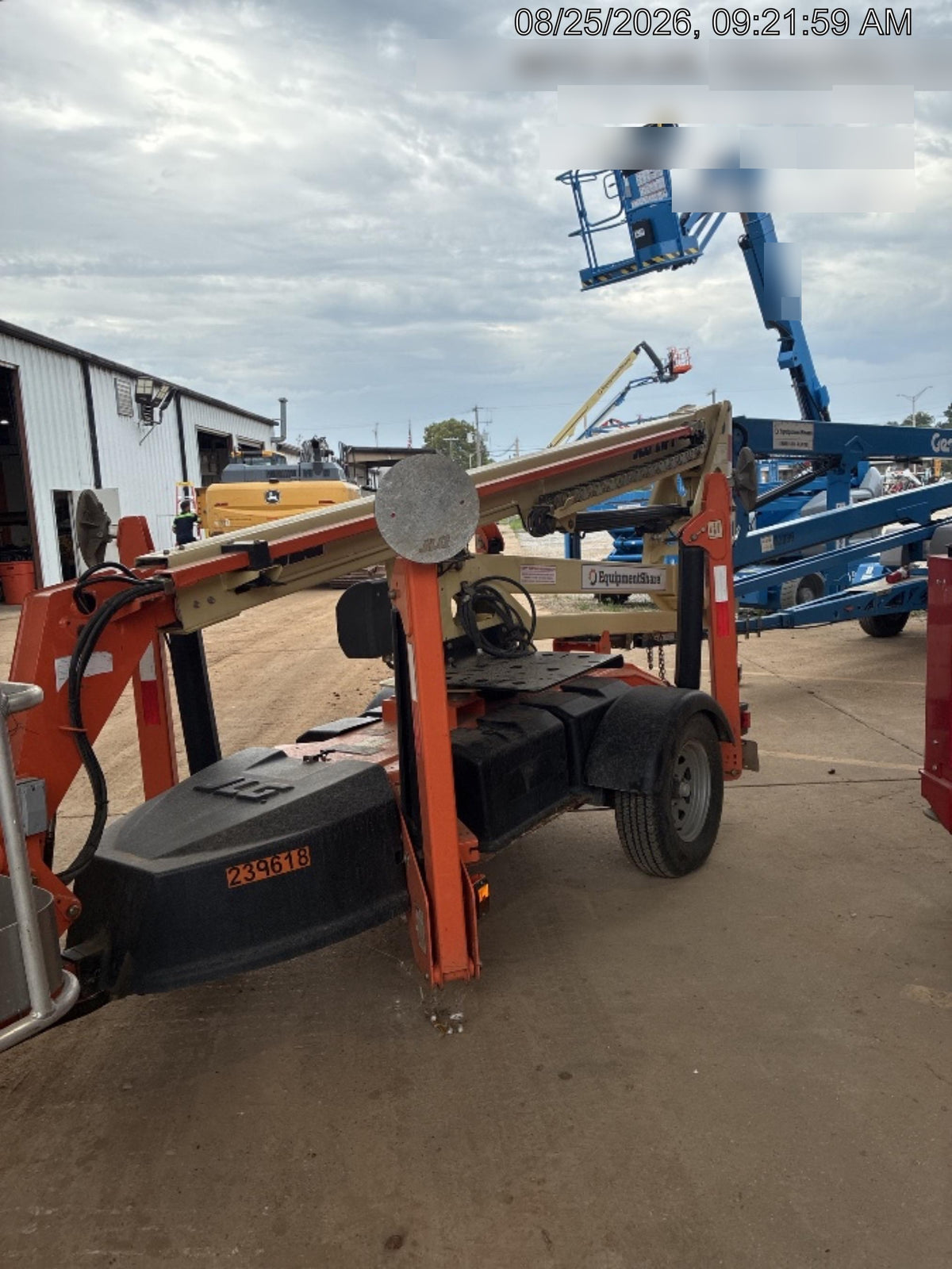 2022 JLG T350