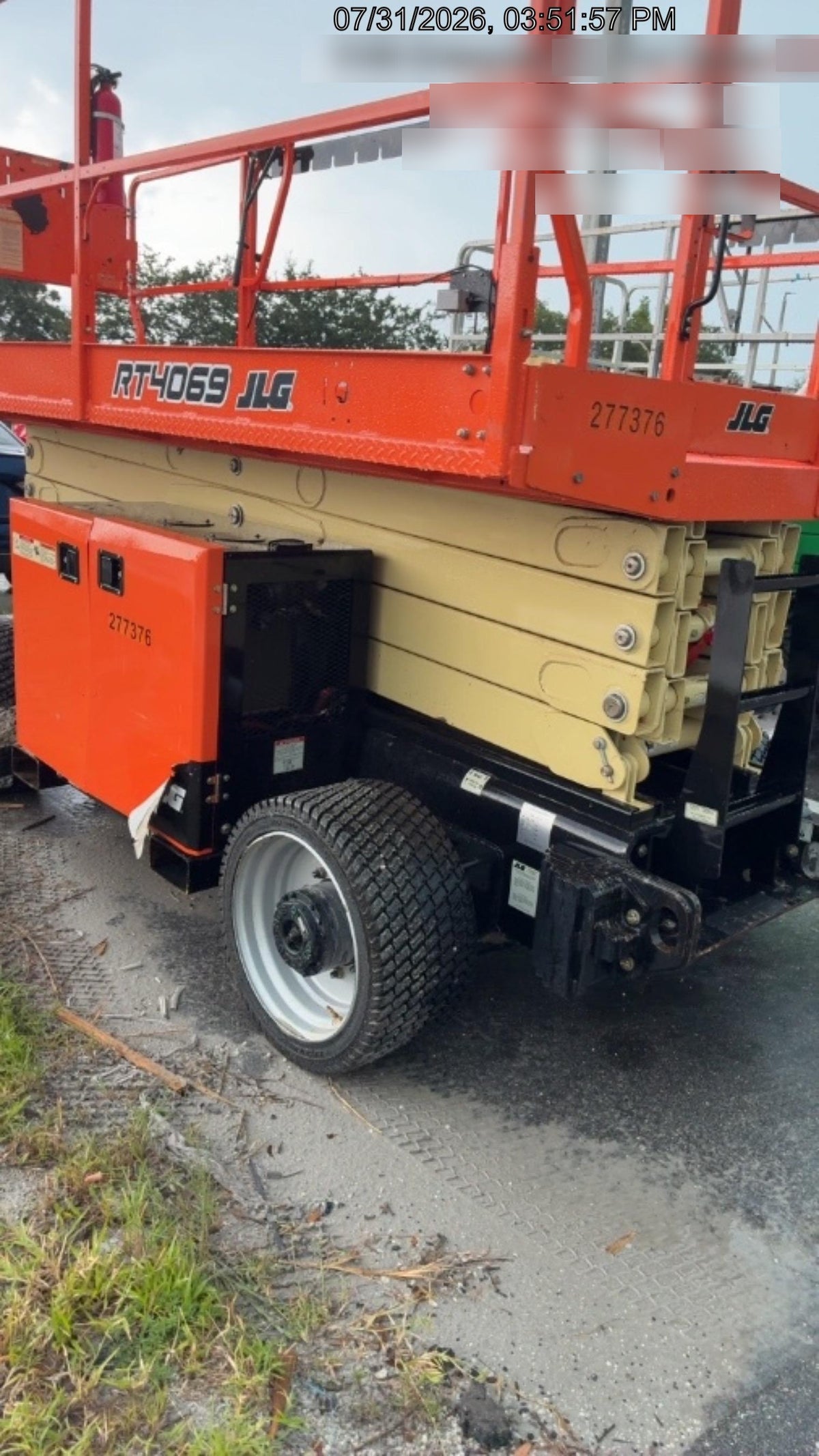 2022 JLG RT4069