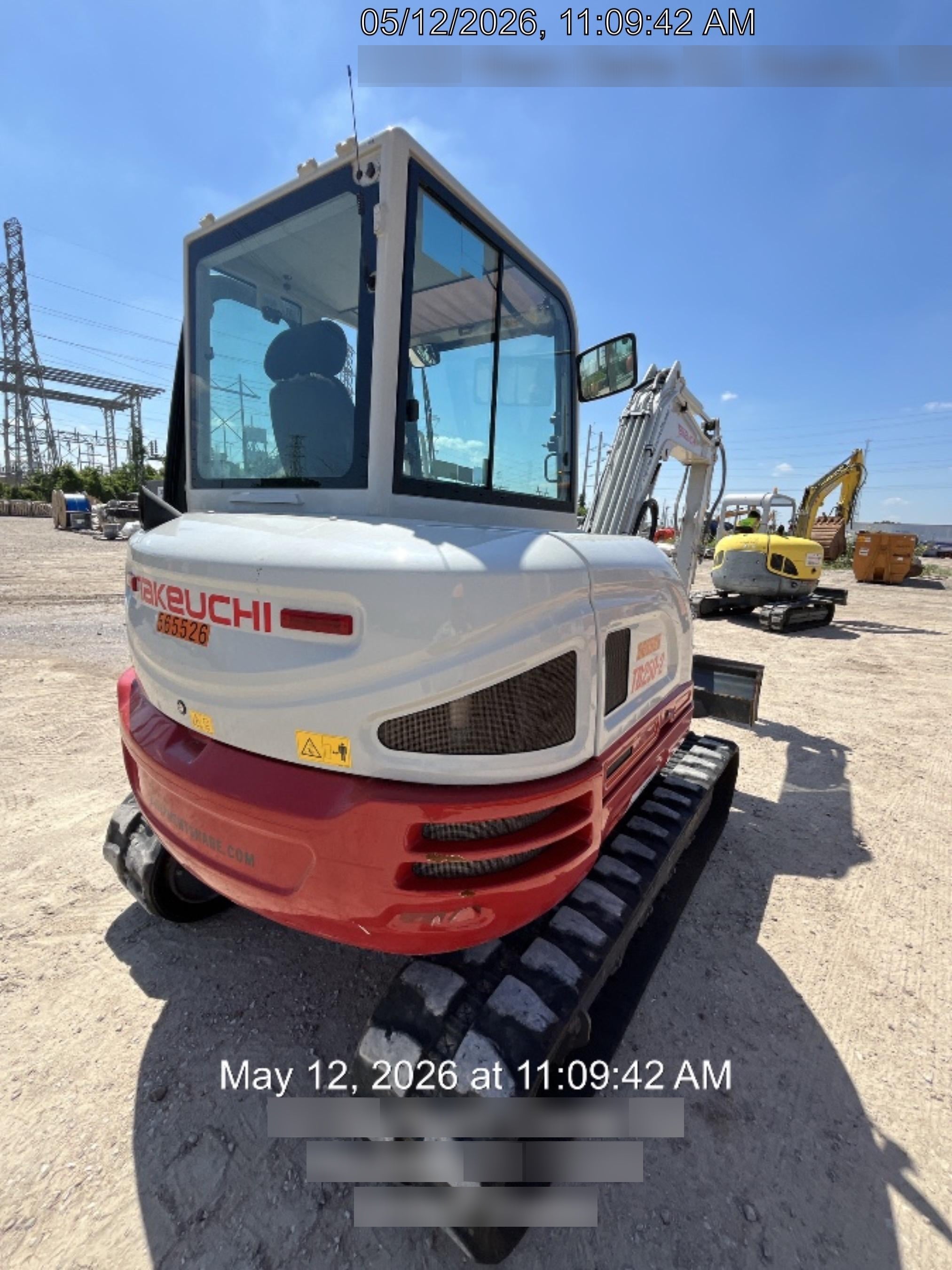 2025 TAKEUCHI TB250-2CR