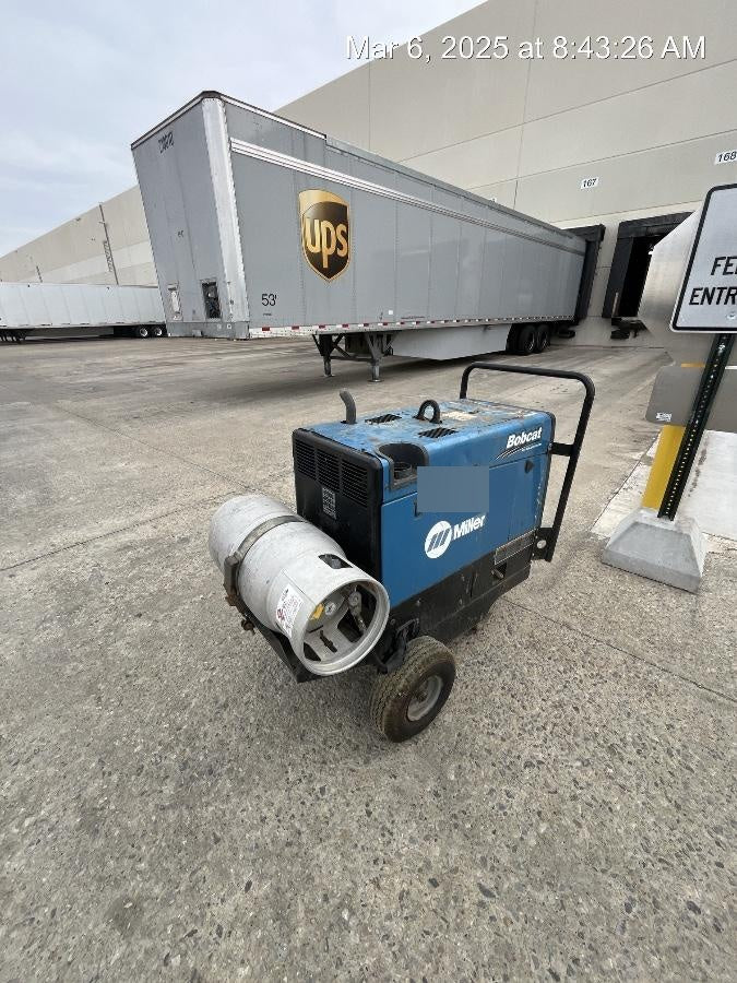 2019 Miller Electric BOBCAT 250 Standard w/Running Gear, Bracket, Hose