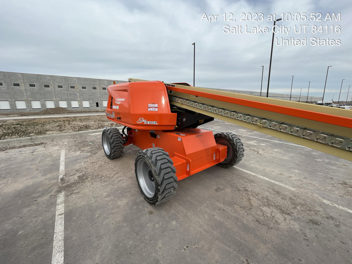 2023 JLG 660SJ