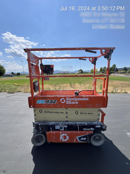2022 JLG ES1932
