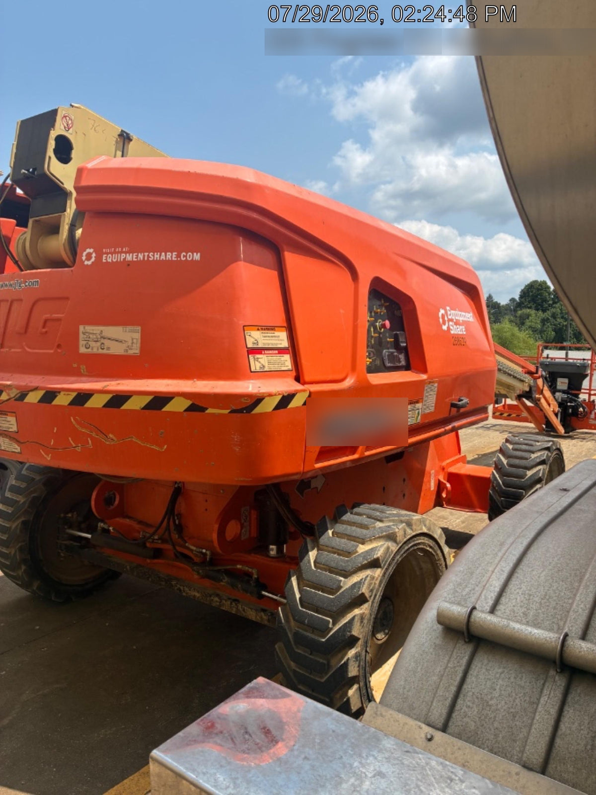 2022 JLG 660SJ