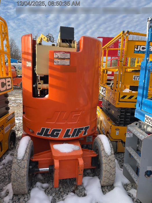 2019 JLG E300AJP