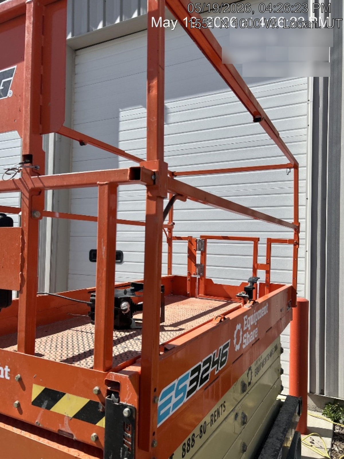 2022 JLG ES3246