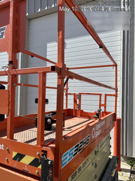 2022 JLG ES3246