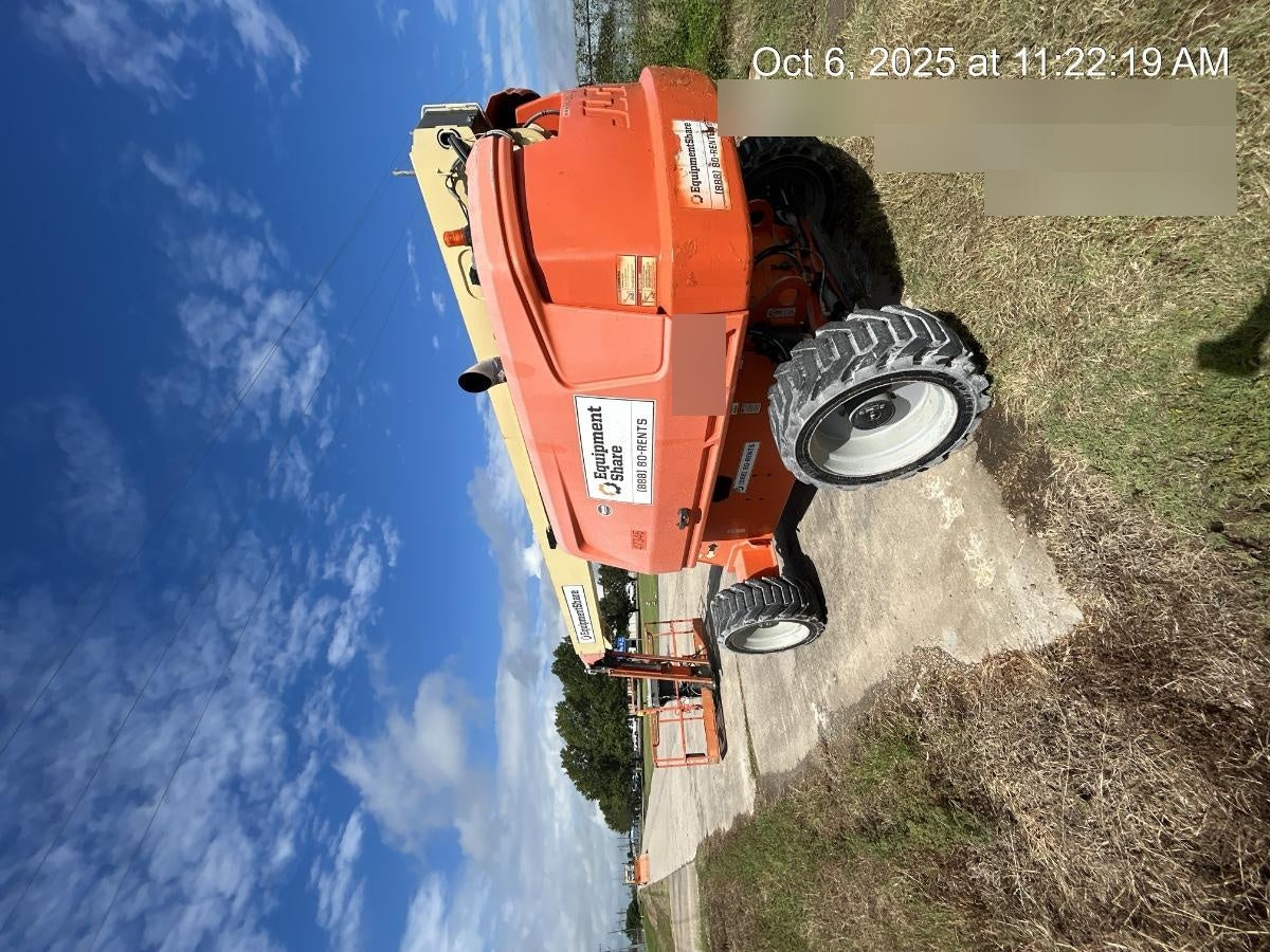 2019 JLG 660SJ