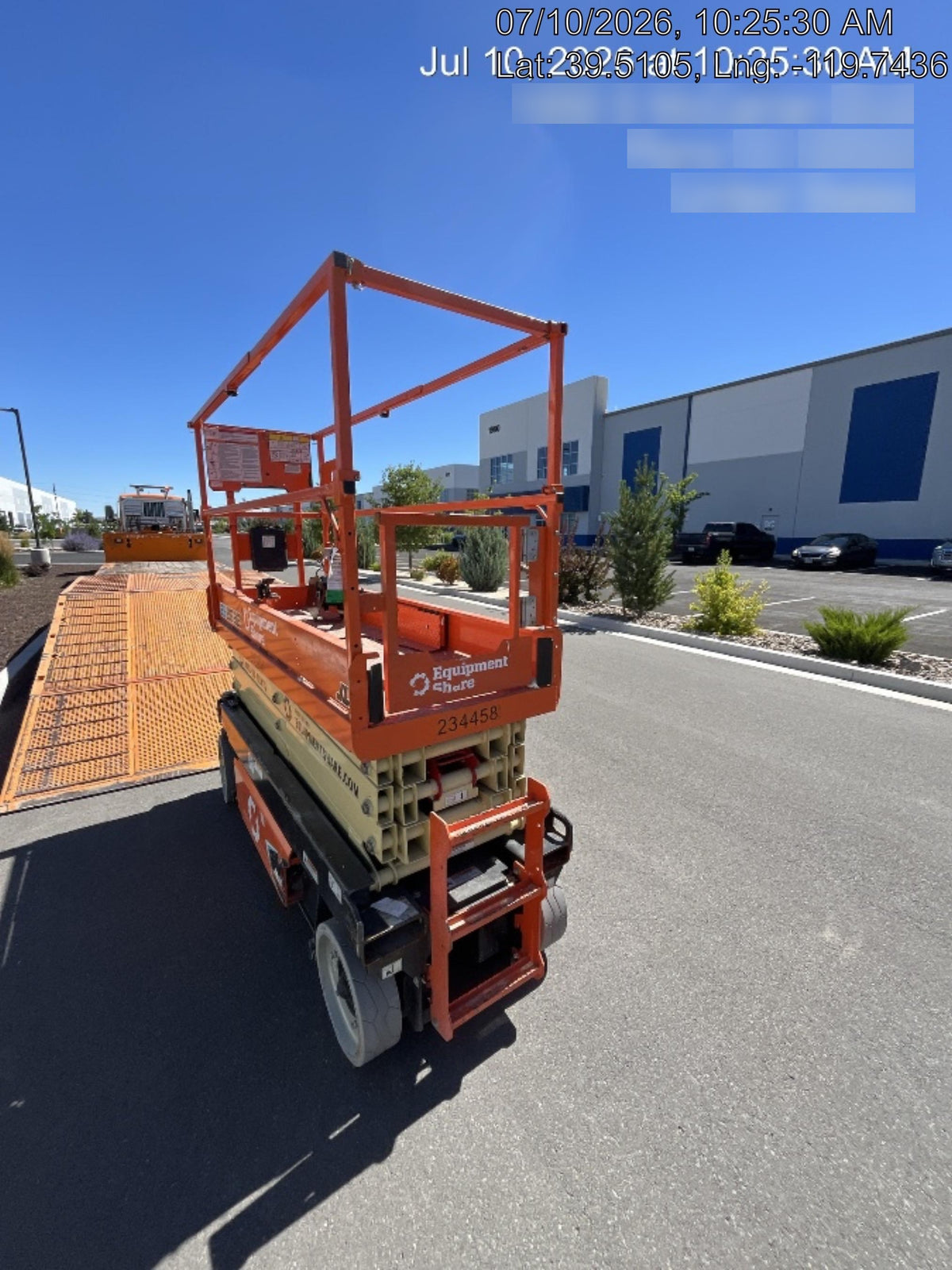 2022 JLG ES2632