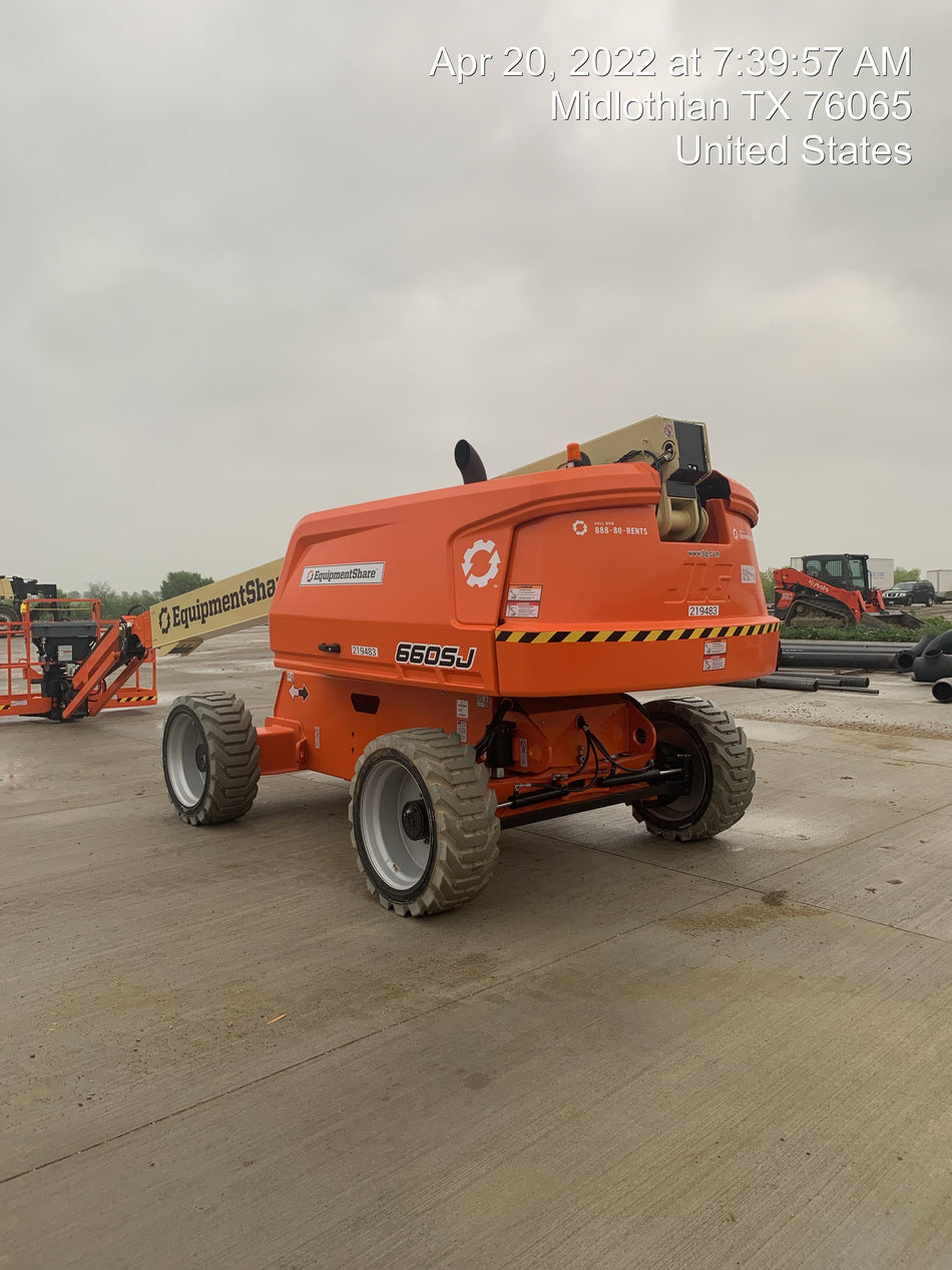 2022 JLG 660SJ
