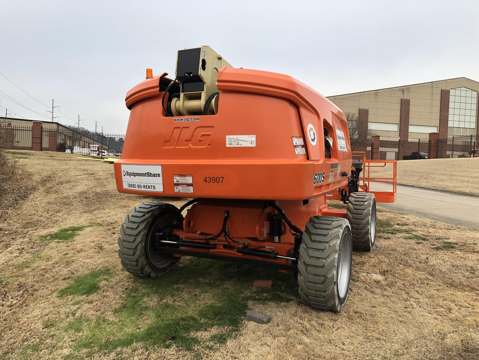2019 JLG 600S 4WD