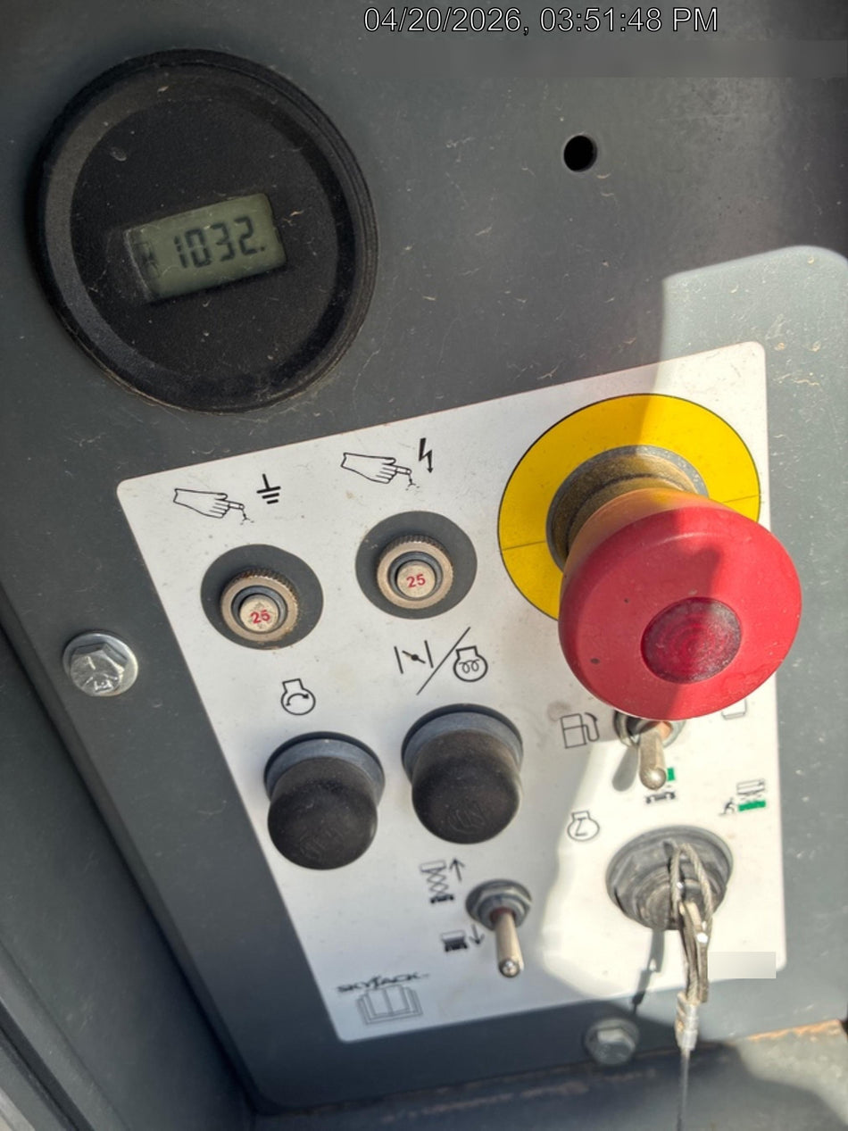 2023 SKYJACK SJ6832 RT
