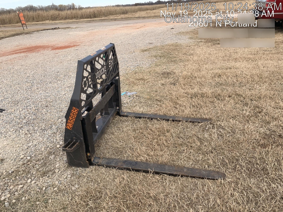 2022 PALADIN 48" Pallet Forks - Paladin