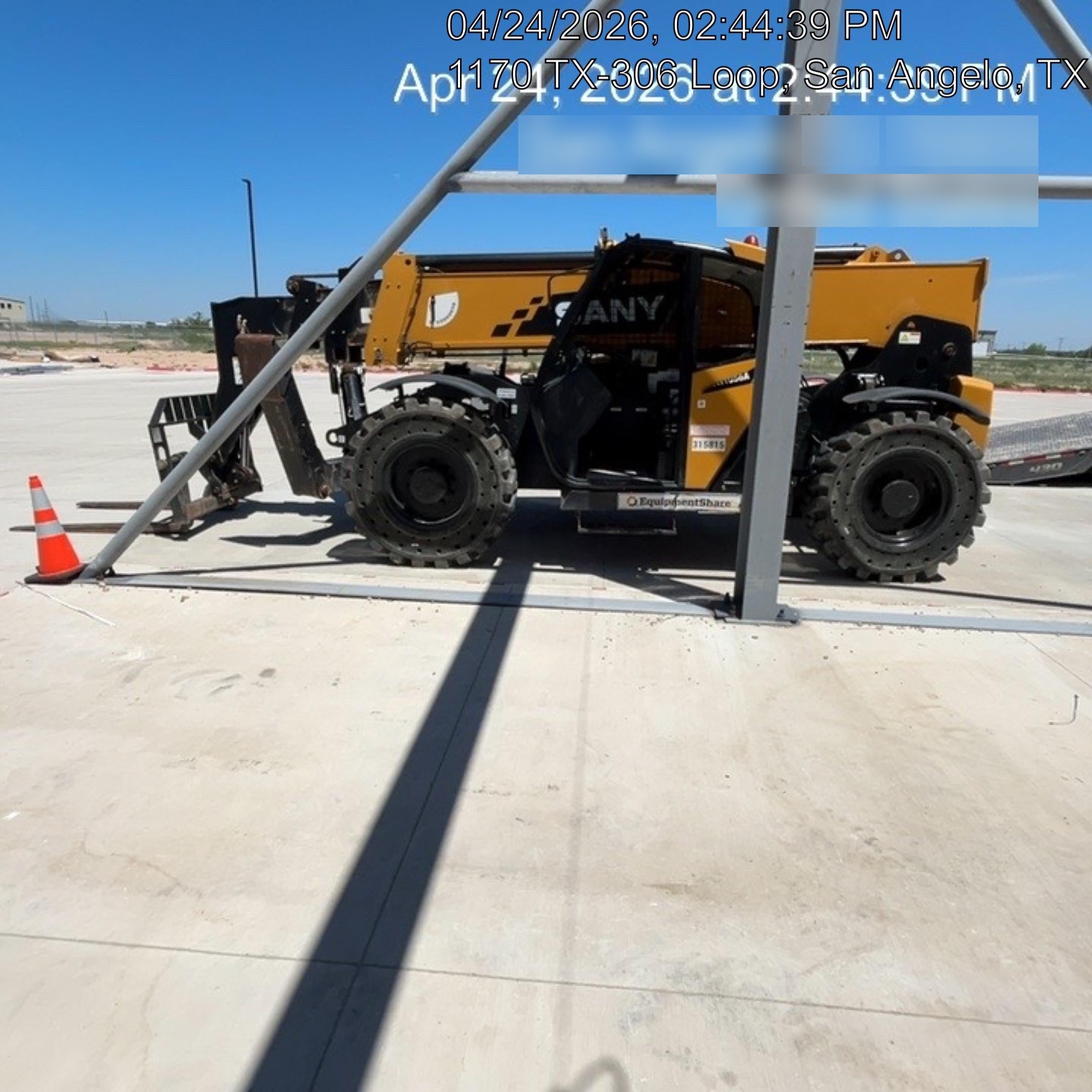 2023 SANY STH1056