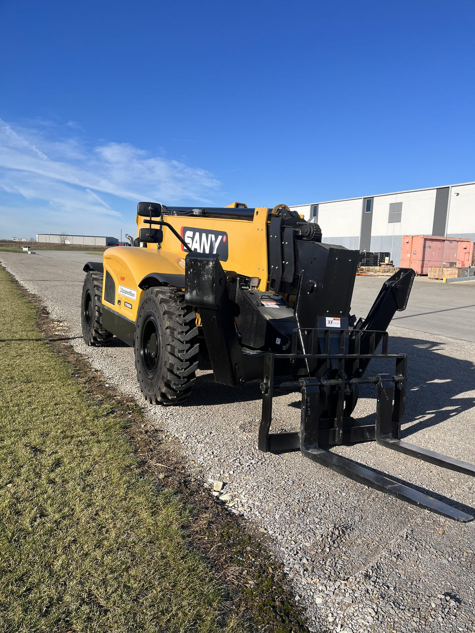 2023 SANY STH1256