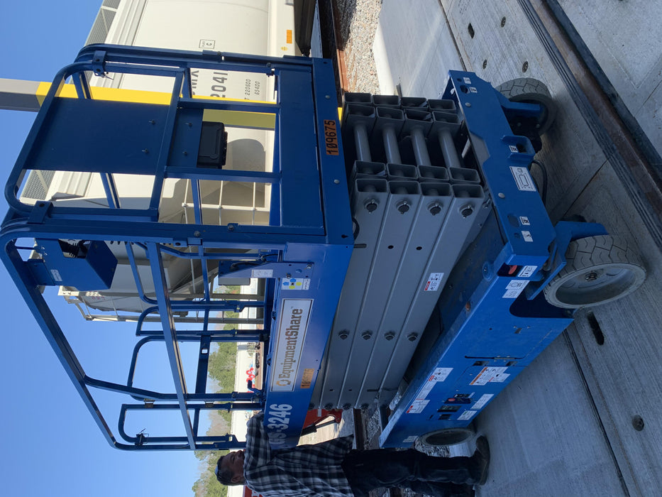 2020 Genie GS-3246 Standard, Folding full height swing gate