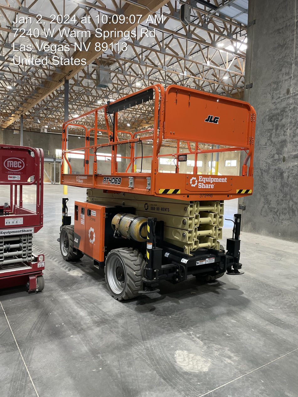 2023 JLG RT4069