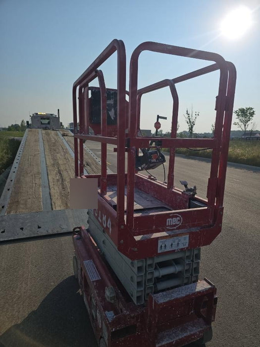 2017 MEC 1330SE 13' Scissor Lift w/2 Year Extended Full Warranty