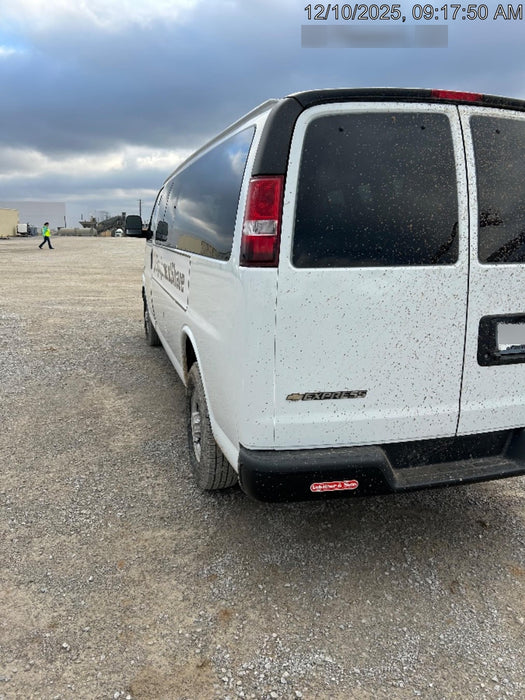 2023 CHEVROLET Express Van - Rental