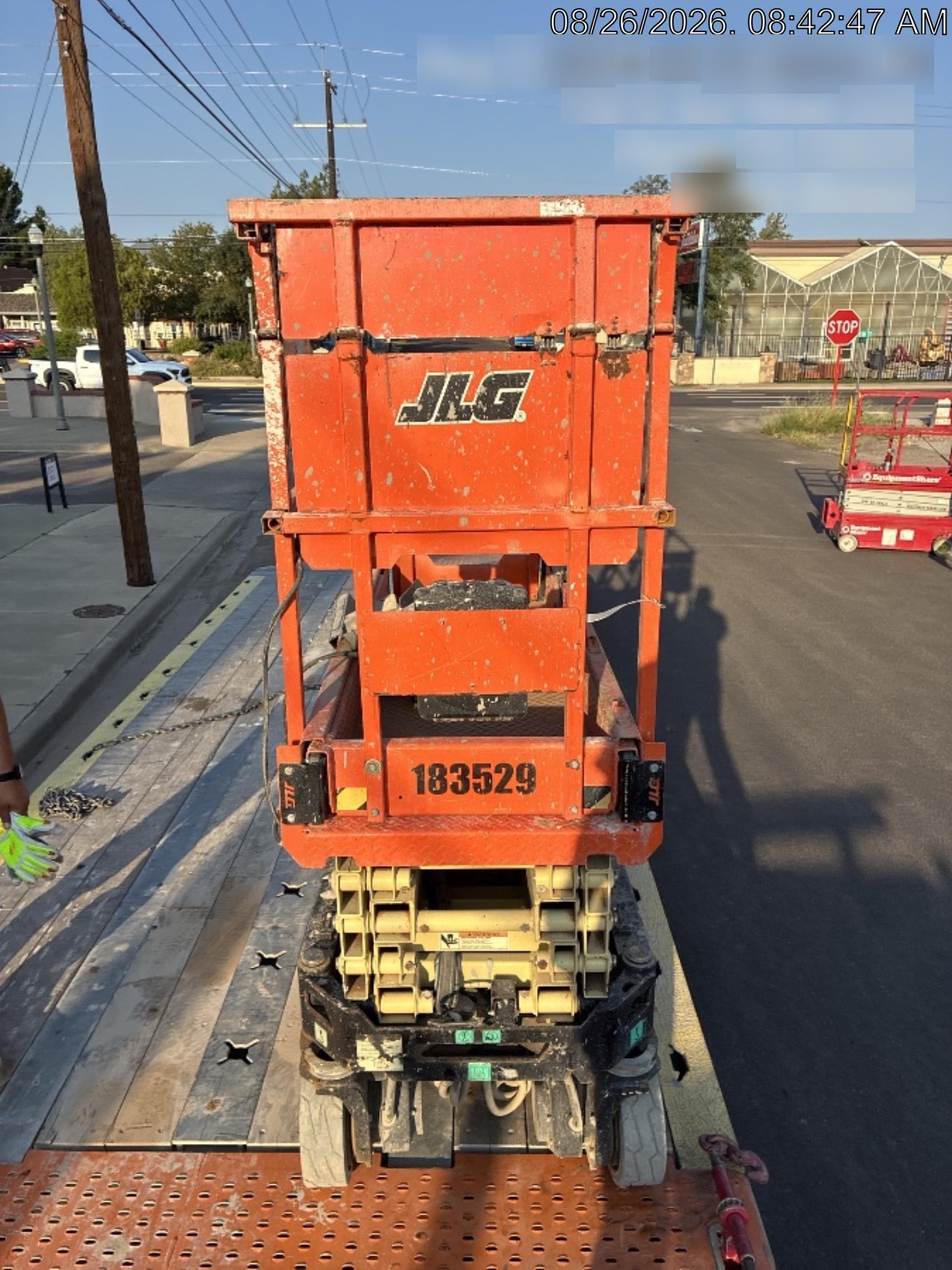 2021 JLG ES1932