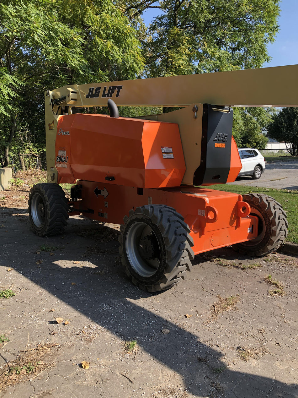 2021 JLG 800AJ