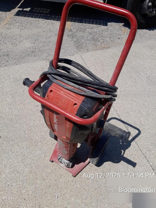 2020 HILTI TE 3000-AVR