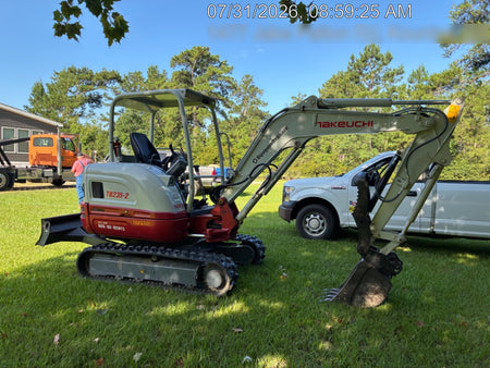 2025 TAKEUCHI TB235-2R