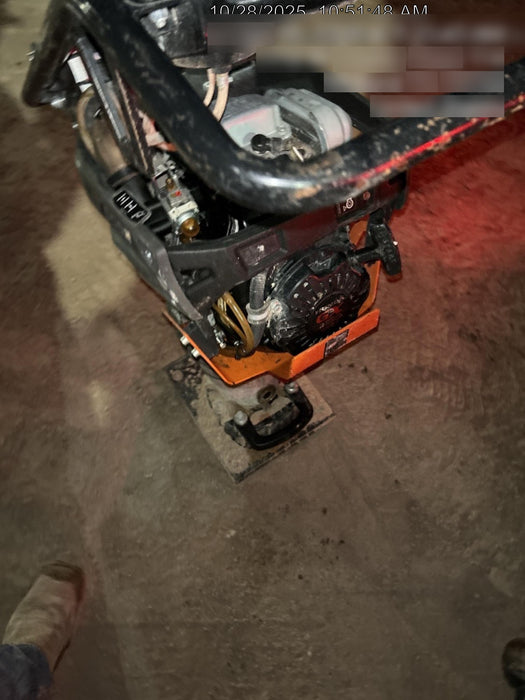 2025 HUSQVARNA LT6005