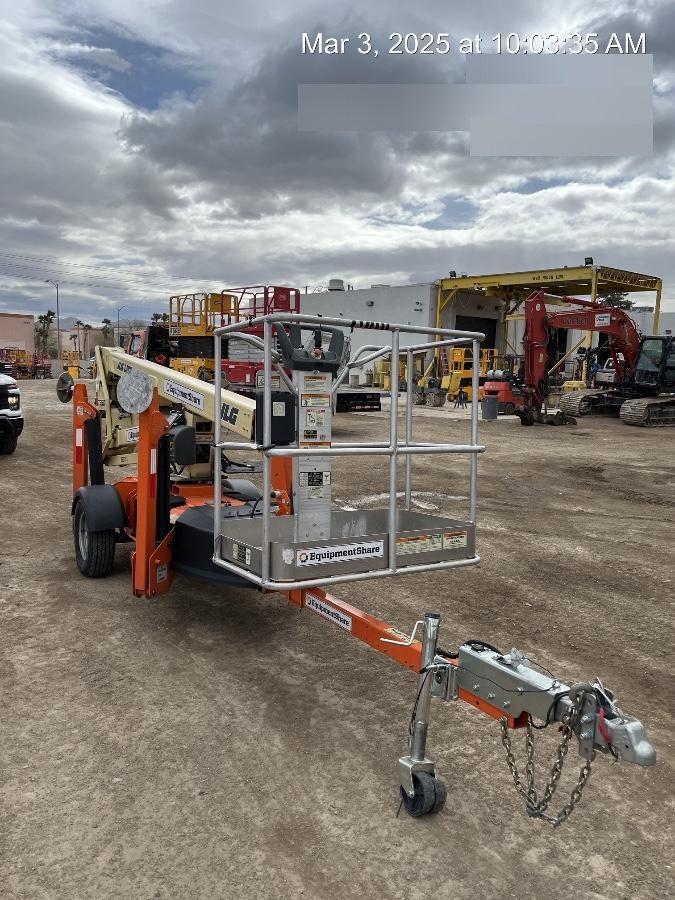 2022 JLG T350