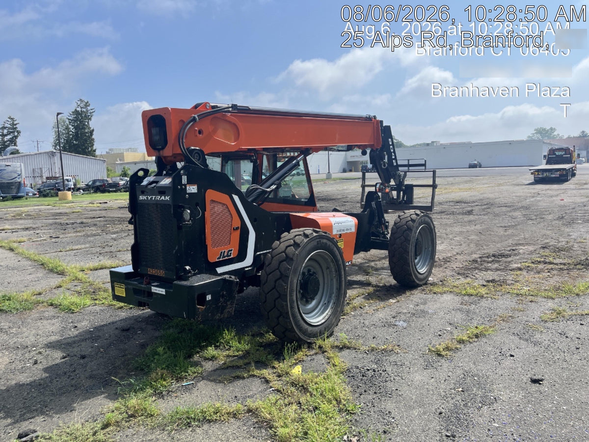 2024 SKYTRAK 8042