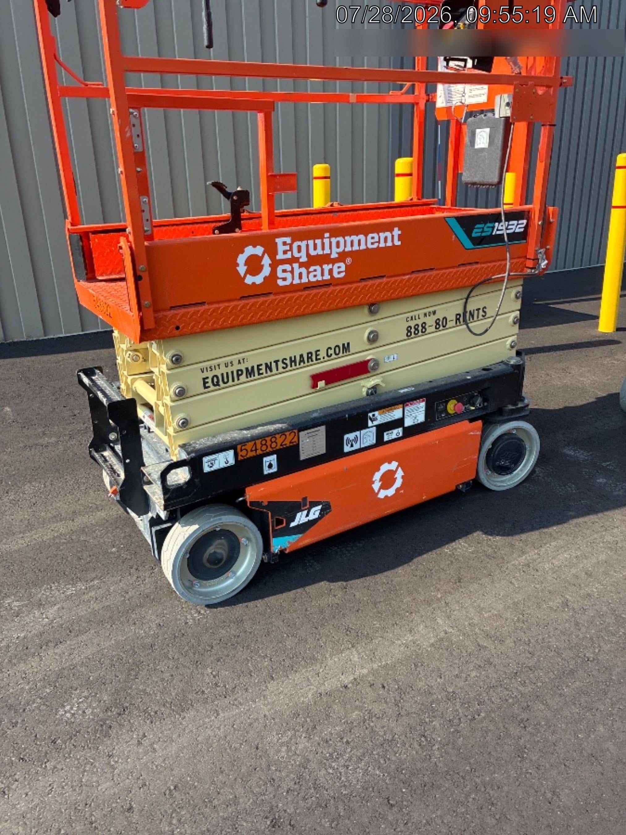 2025 JLG ES1932