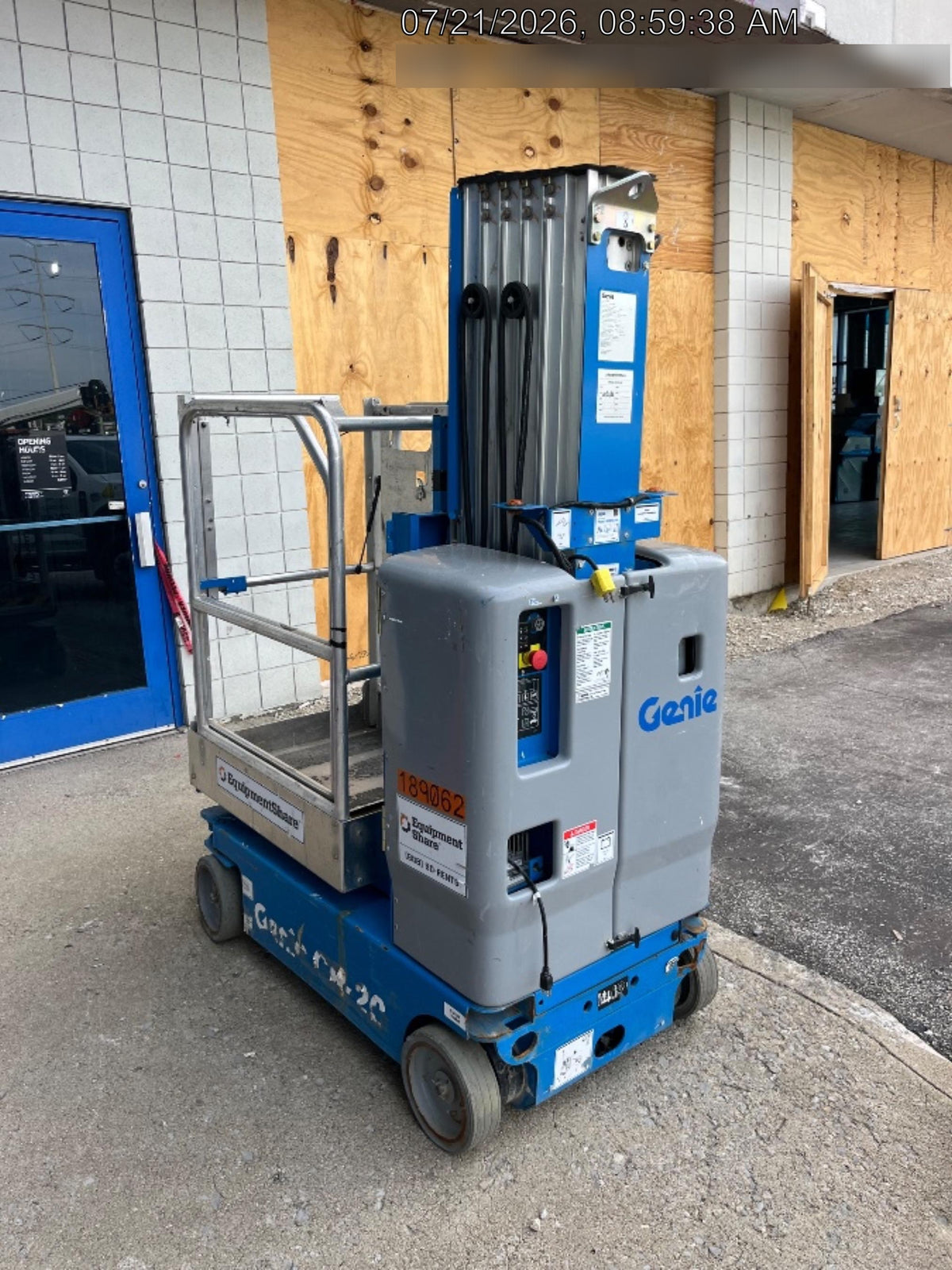 2021 GENIE GR-20