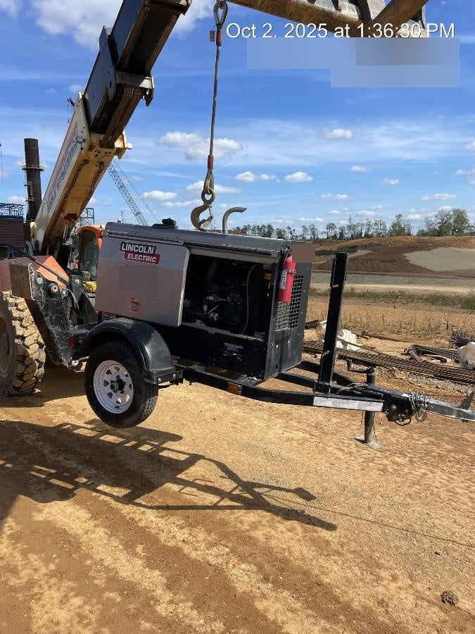 2019 Lincoln Electric Vantage 322 Lincoln Vantage 322 Welder w/Trailer, Light Kit, Cable Rack