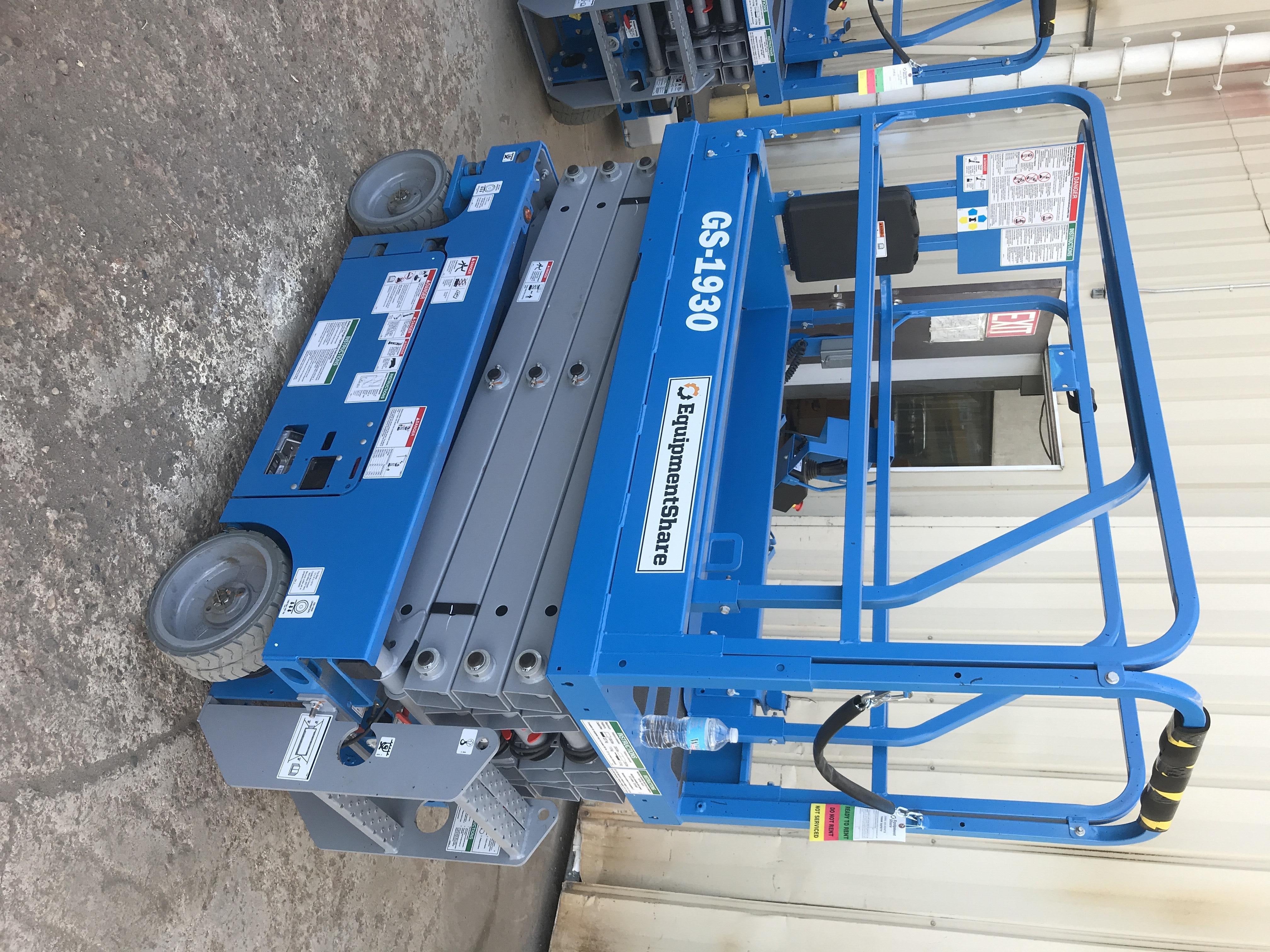 2020 Genie GS-1930 Fixed rails with chain entry gate - Pre A92.20