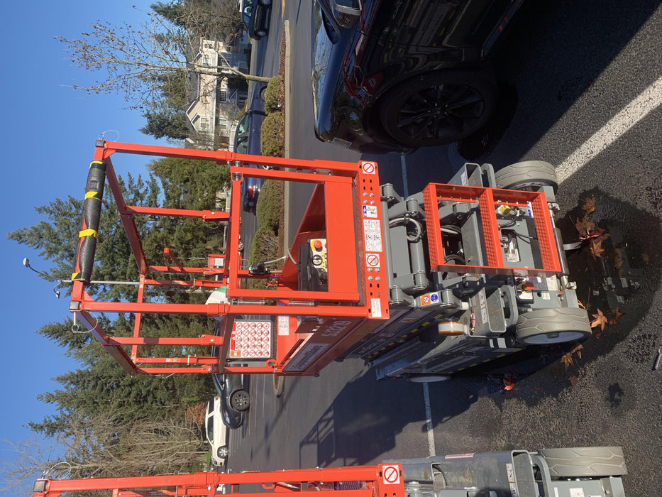 2020 Skyjack SJIII-3219 Solid NM Tires, Half height spring hinged entry gate, Dual Beacons, 800W Inverter